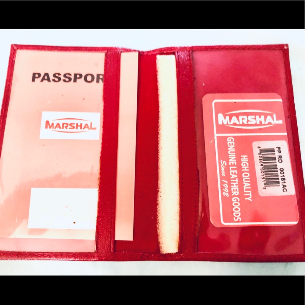 LEATHER PASSPORT FOLIO - Picture 2 of 4